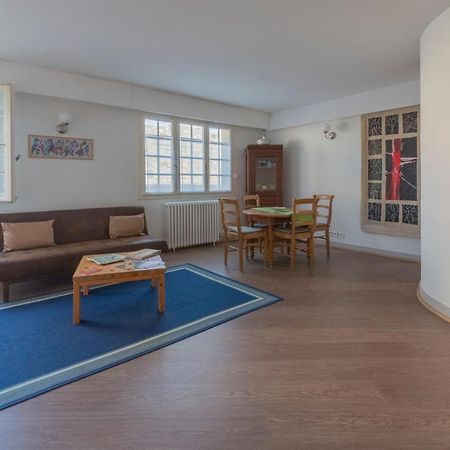 Appartement De Charme - Vue Sur Remparts - Wifi Gratuit - Parking Payant A Proximite Αβινιόν Εξωτερικό φωτογραφία
