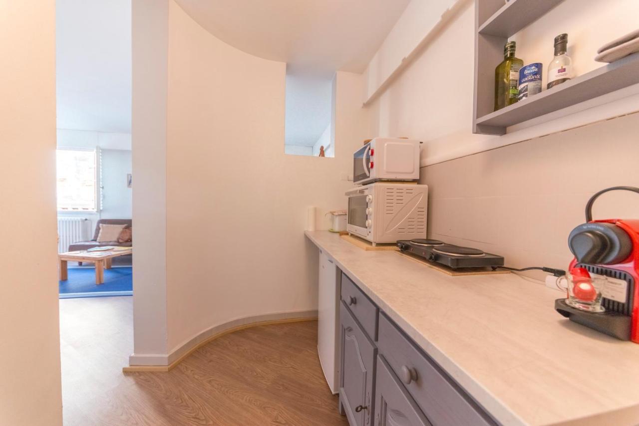 Appartement De Charme - Vue Sur Remparts - Wifi Gratuit - Parking Payant A Proximite Αβινιόν Εξωτερικό φωτογραφία