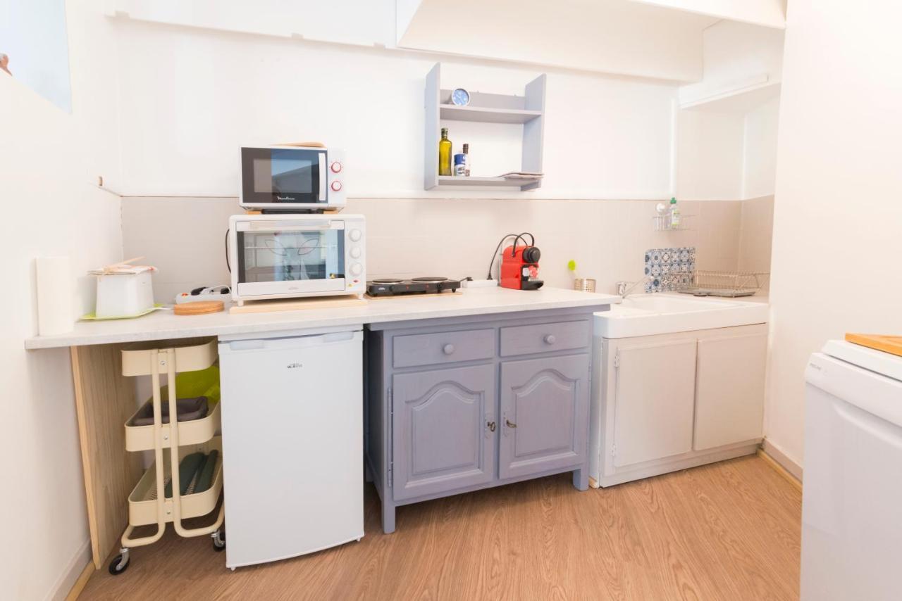 Appartement De Charme - Vue Sur Remparts - Wifi Gratuit - Parking Payant A Proximite Αβινιόν Εξωτερικό φωτογραφία