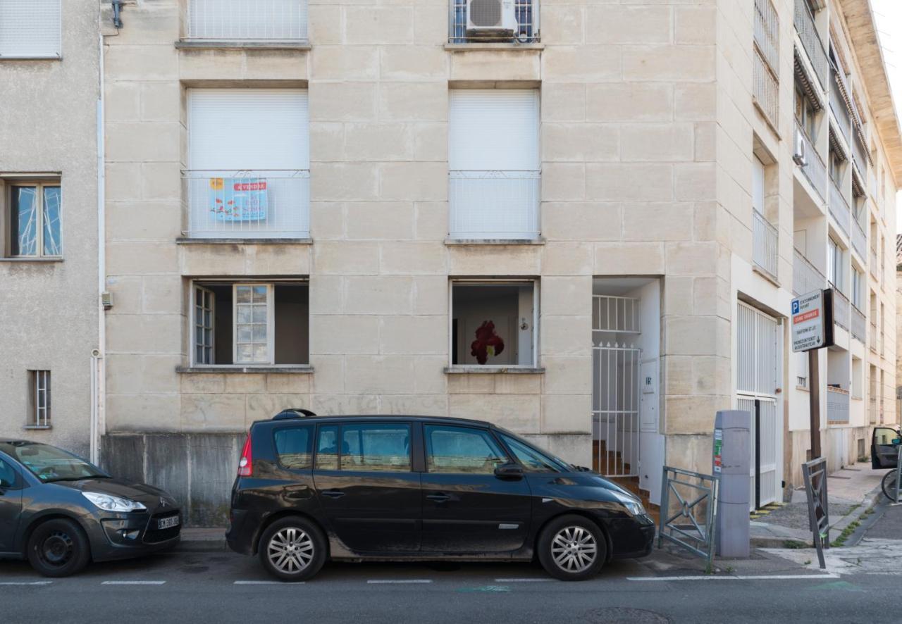 Appartement De Charme - Vue Sur Remparts - Wifi Gratuit - Parking Payant A Proximite Αβινιόν Εξωτερικό φωτογραφία